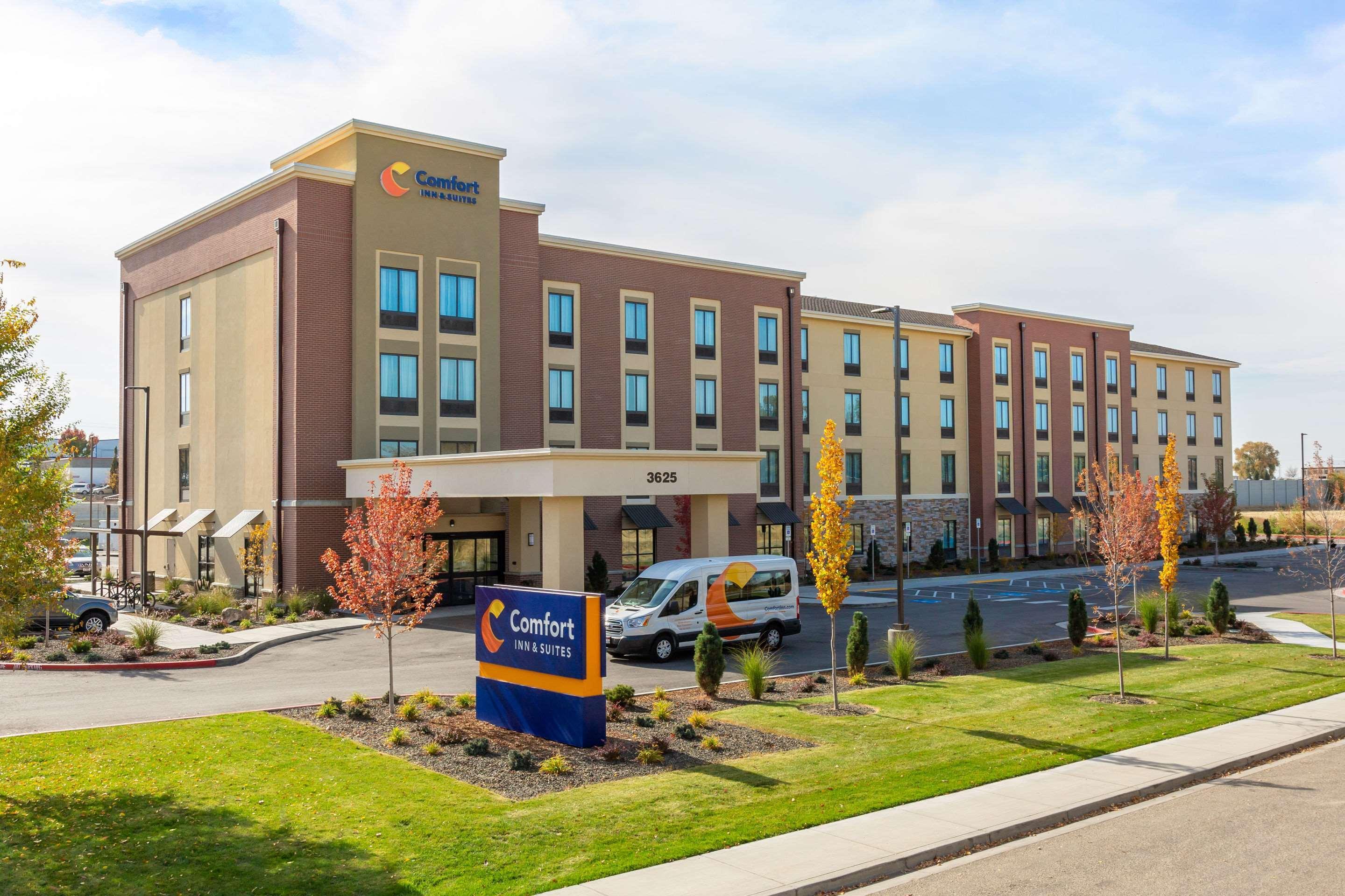 Comfort Inn & Suites Boise Airport Exterior photo