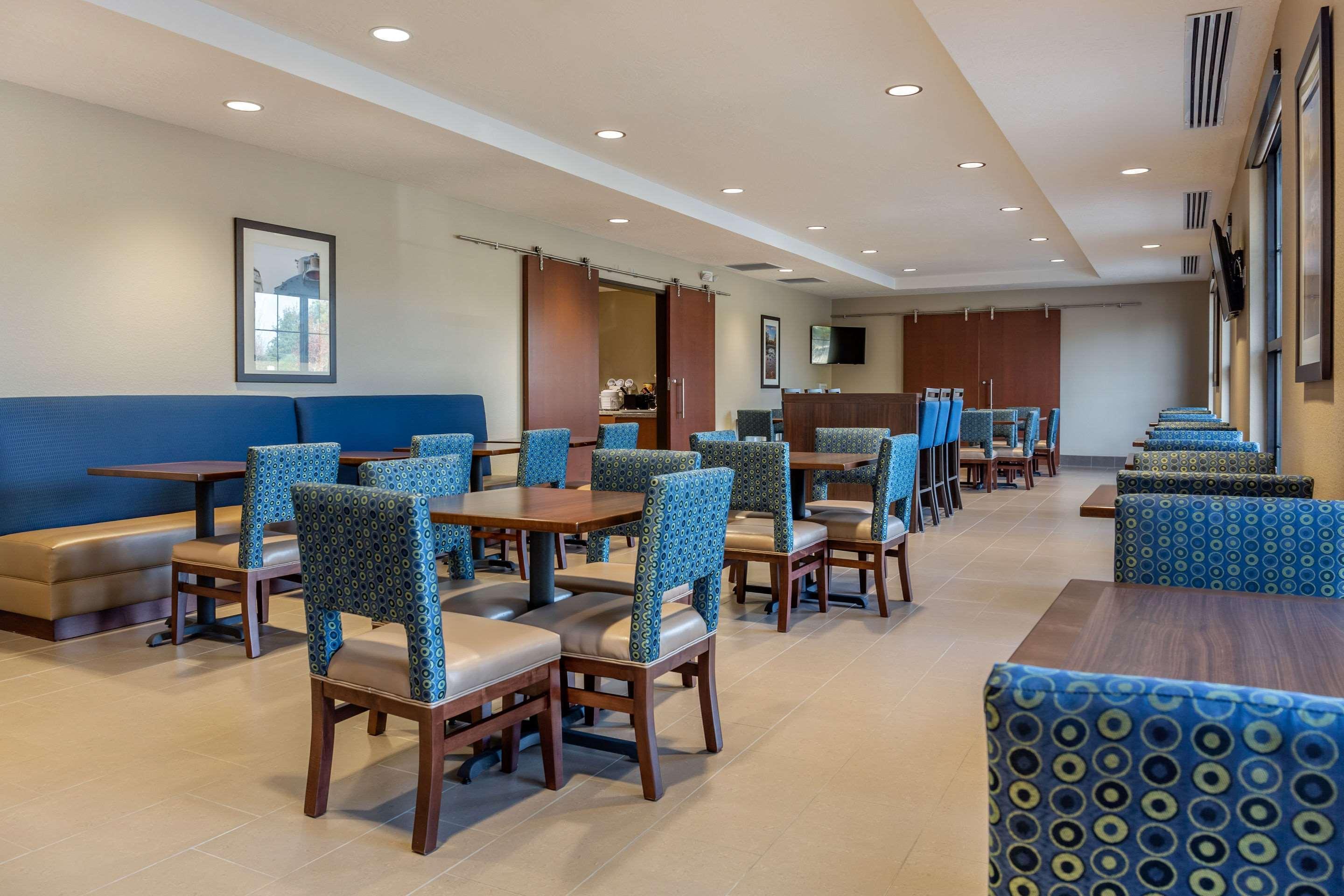 Comfort Inn & Suites Boise Airport Exterior photo