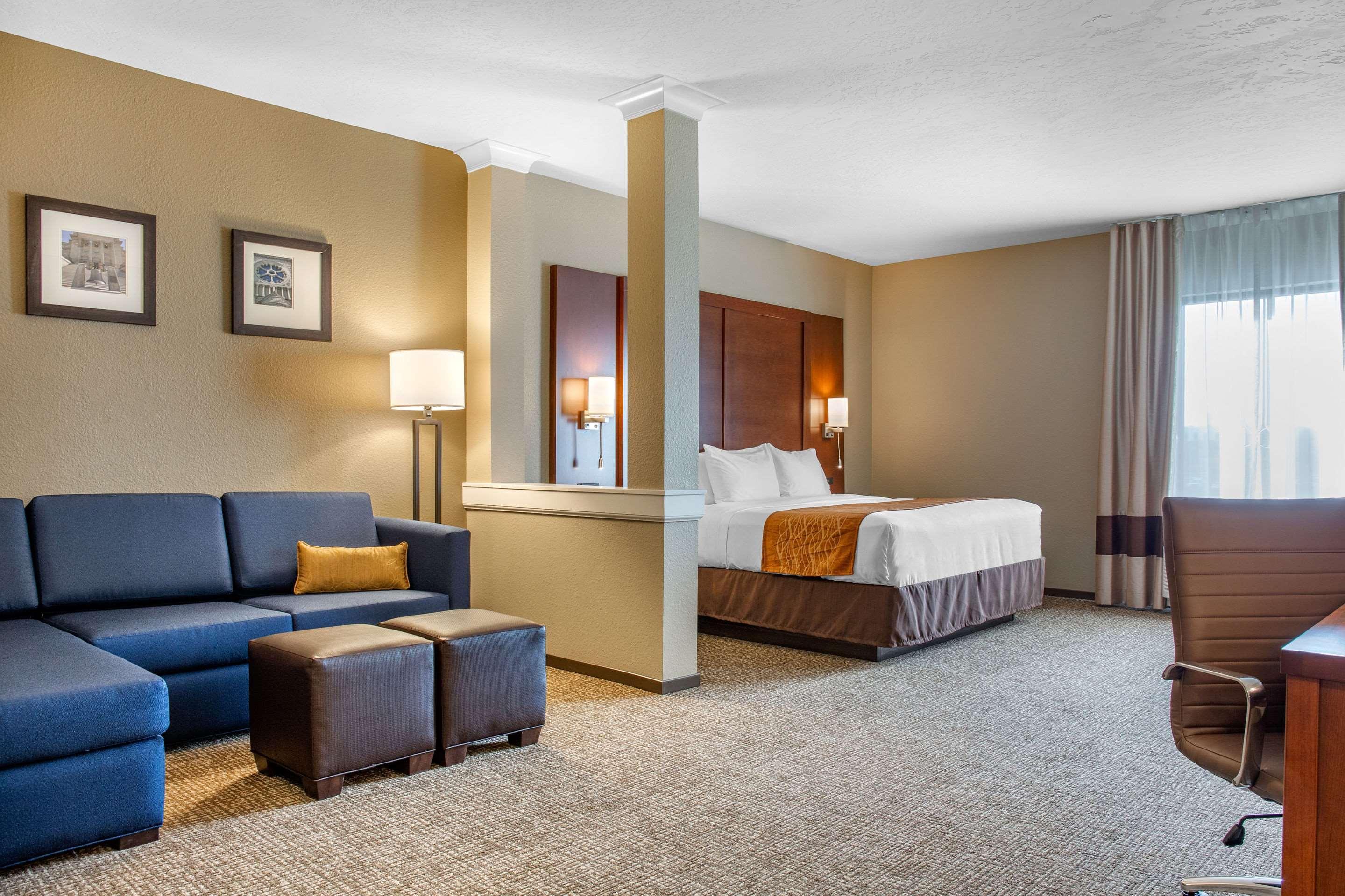 Comfort Inn & Suites Boise Airport Exterior photo