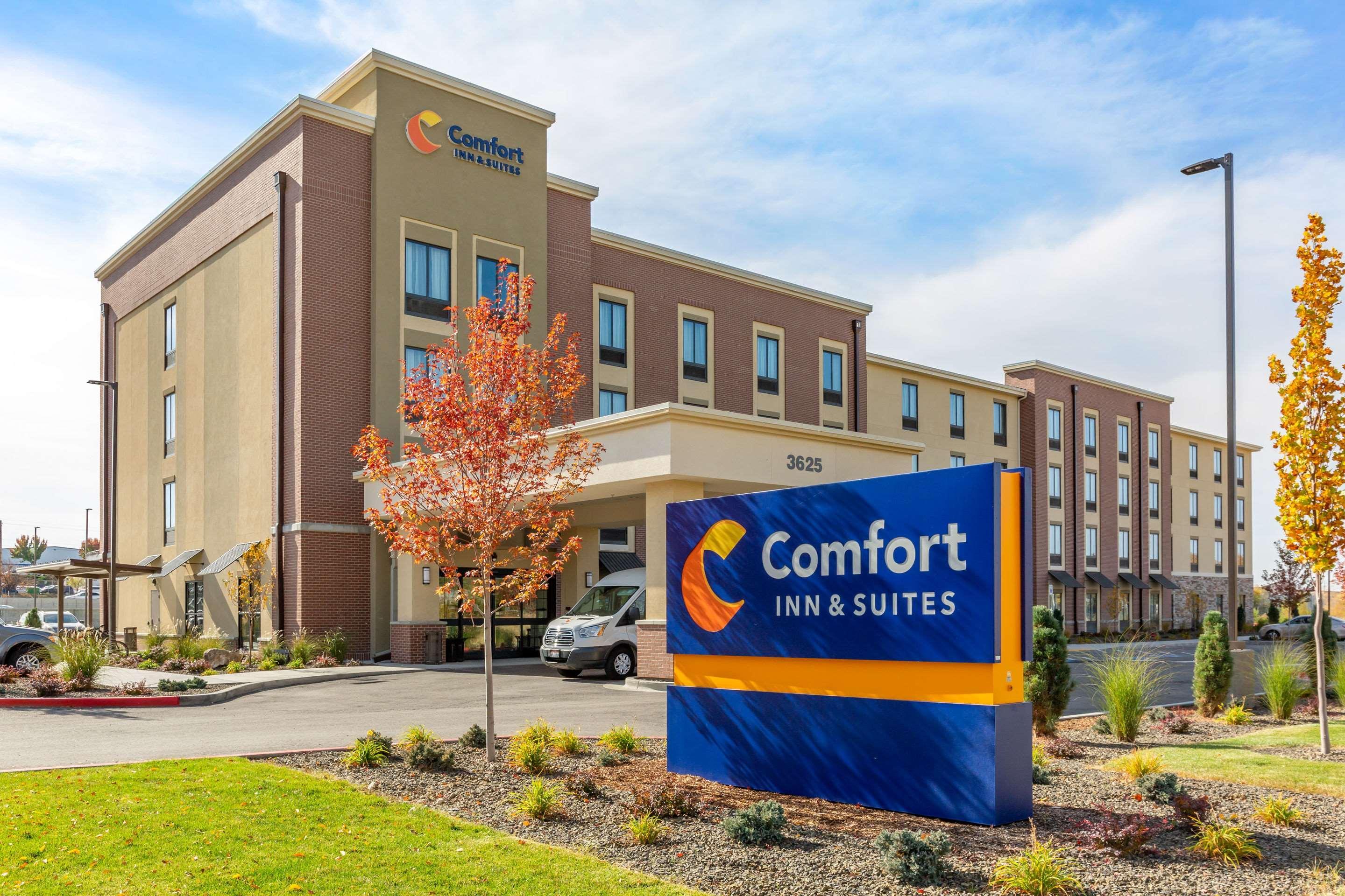 Comfort Inn & Suites Boise Airport Exterior photo