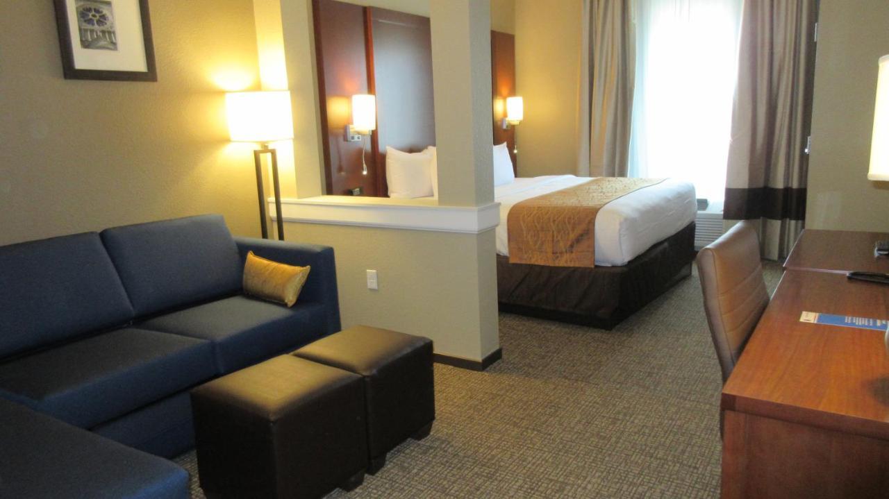 Comfort Inn & Suites Boise Airport Exterior photo